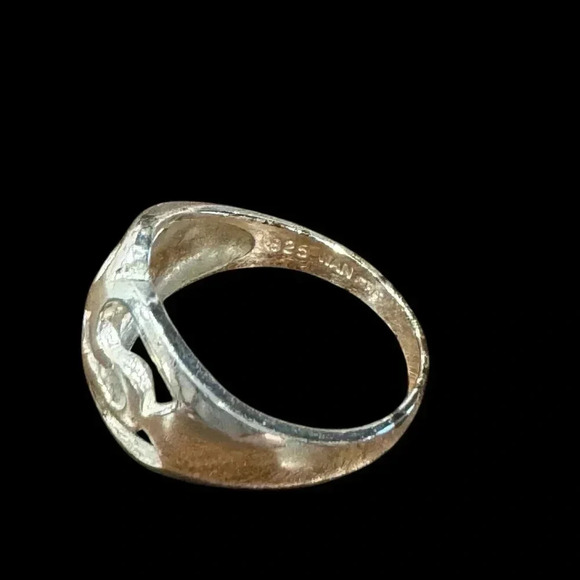 Silver 925 Ring - Picture 2 of 2